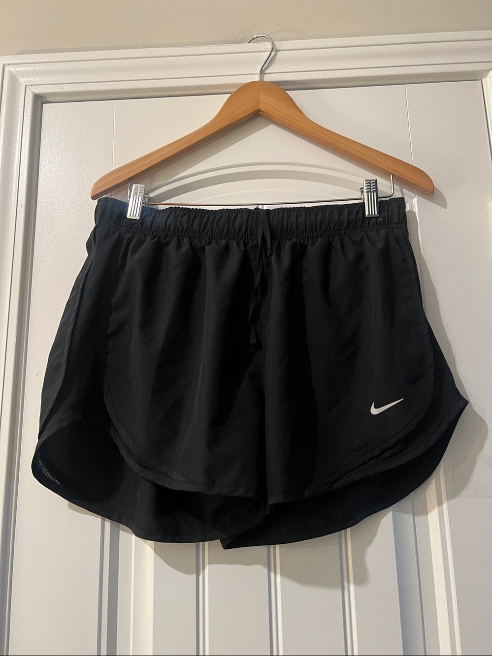 NIKE tempo dri fit Shorts Size L new